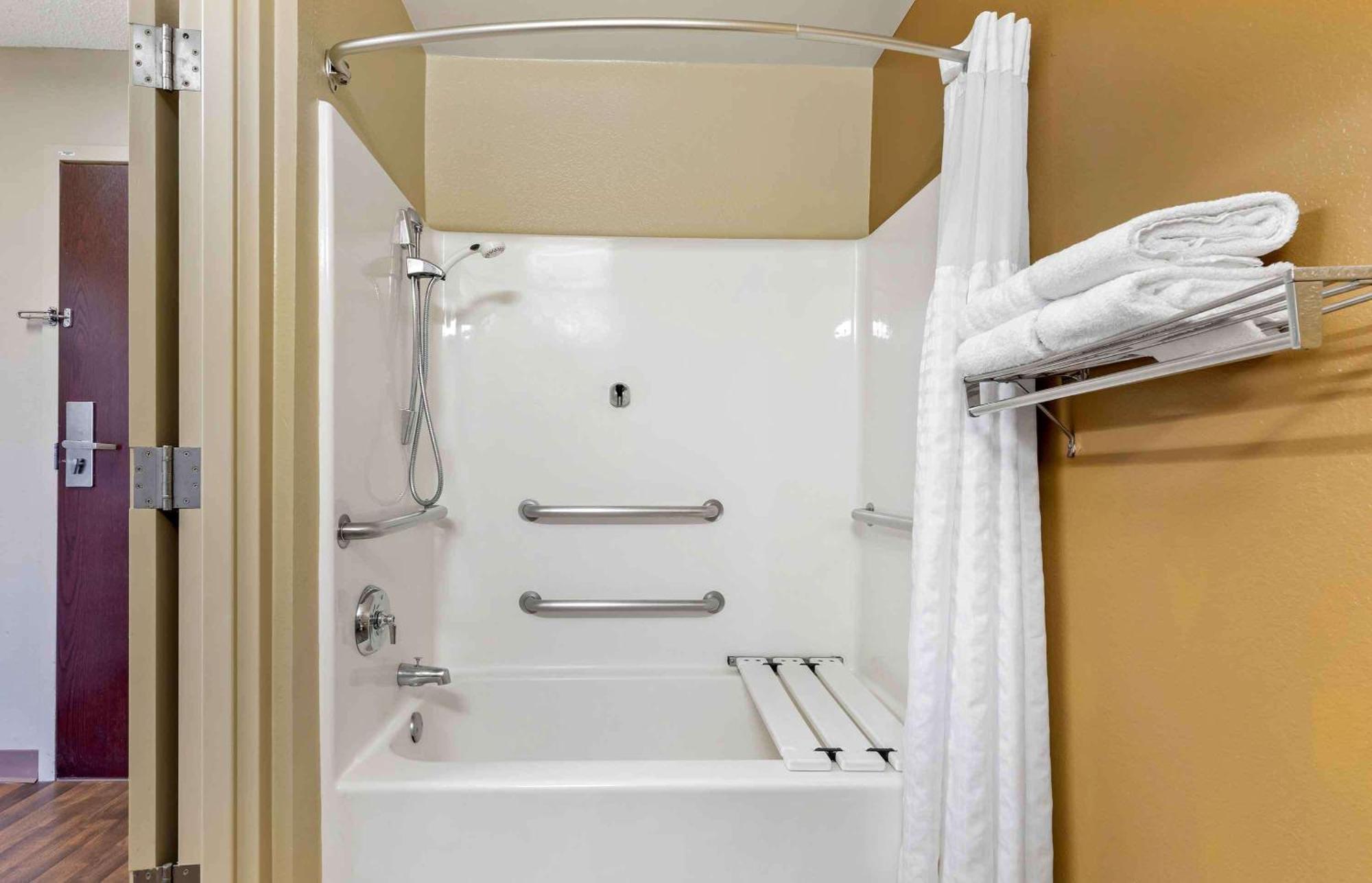 Extended Stay America Suites - Rockford - I-90 Exteriör bild